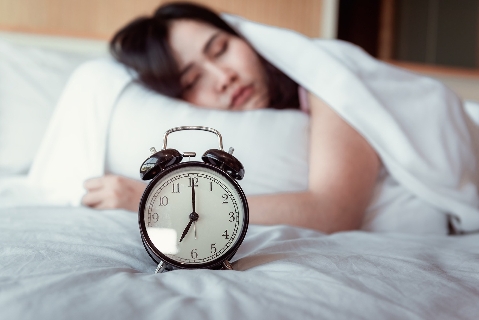 A Simple Guide to the Different Phases of Sleep - Lactium